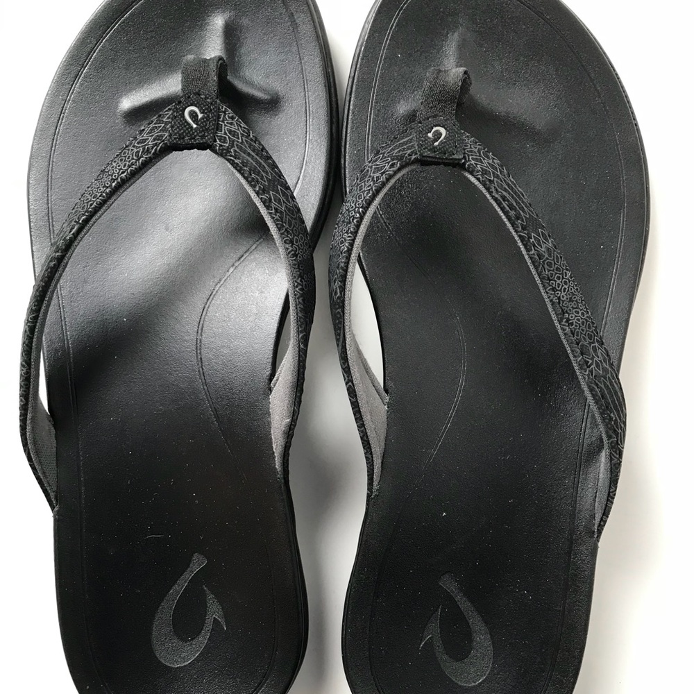 OluKai sandals